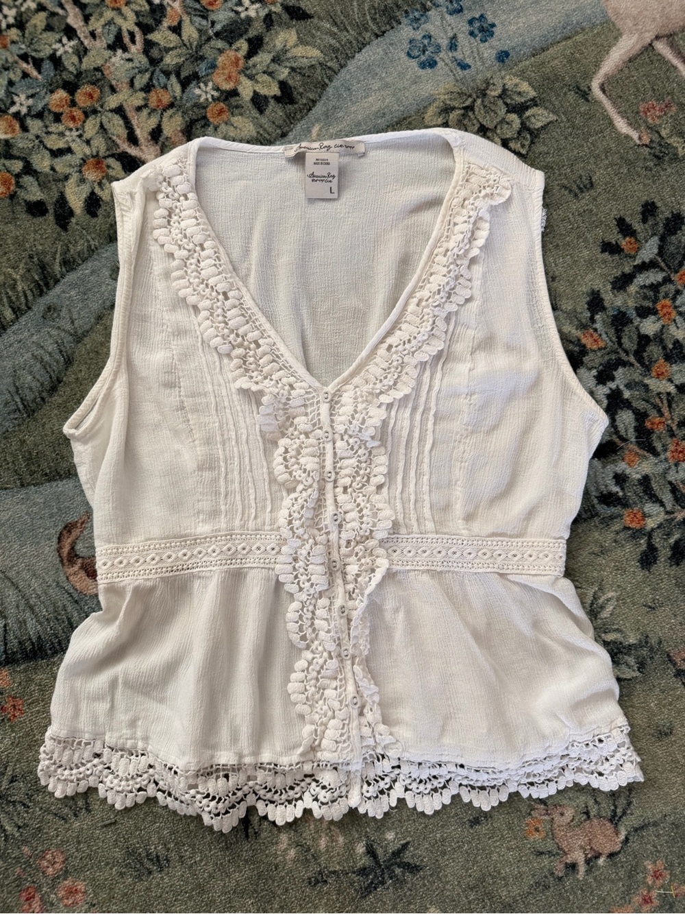 American Rag cie White Tank Crochet Lace trim Size Large